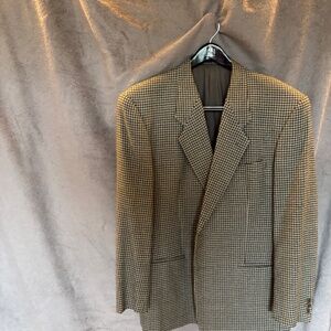 ARMANI men's 2 button grey plaid sport coat, Size 42L (US)
